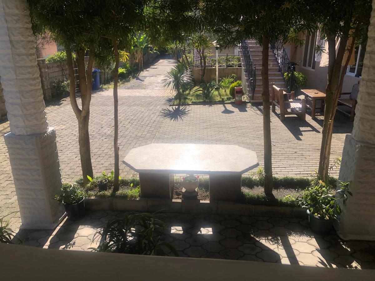 קובולטי Twins Guest House By Black Sea מראה חיצוני תמונה